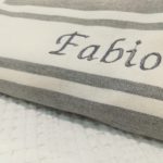 Fouta classica grigia con ricamo grigio antracite